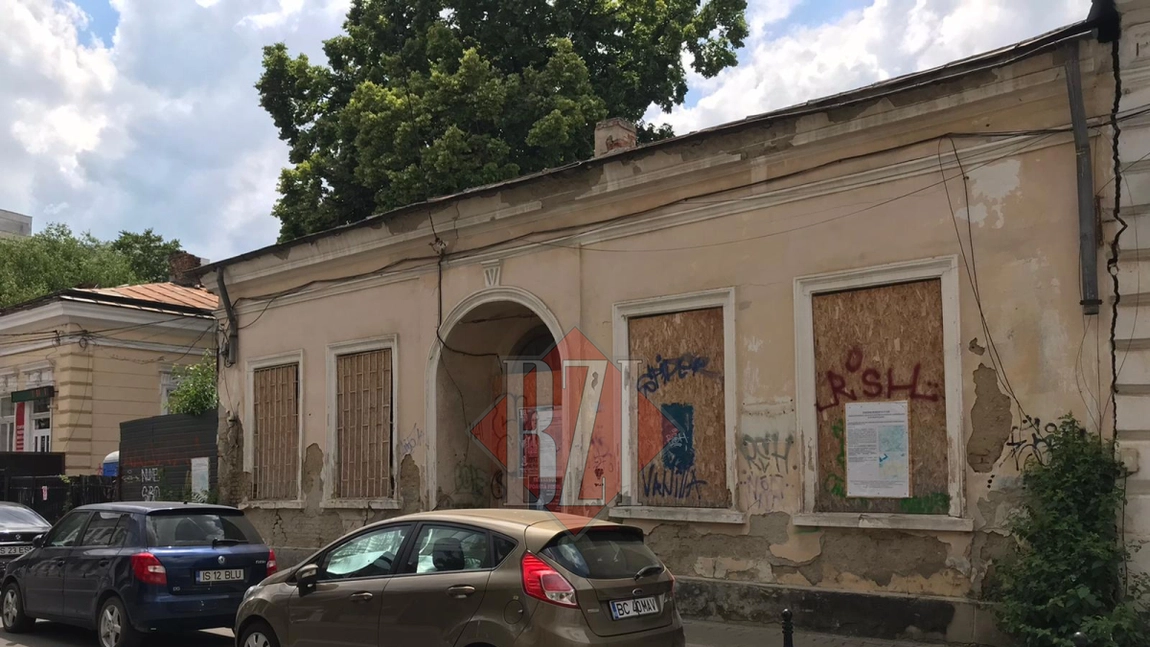 Dezvoltatorii imobiliari construiesc un hotel în centrul Iașului! Afaceristul a avut probleme în Cimitirul Evreiesc. Traficul rutier va fi blocat în zona Palatului Roznovanu
