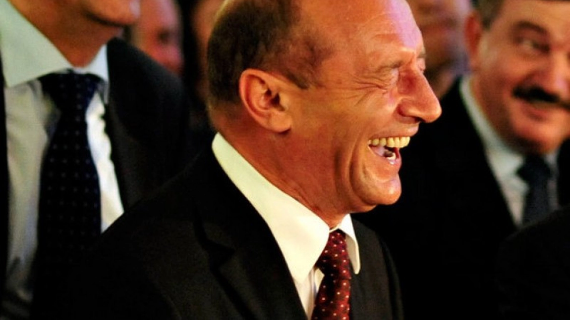 Candidatura lui Traian Băsescu la Primăria Bucureşti bagă în şedinţa coaliţia PNL, USR/PLUS