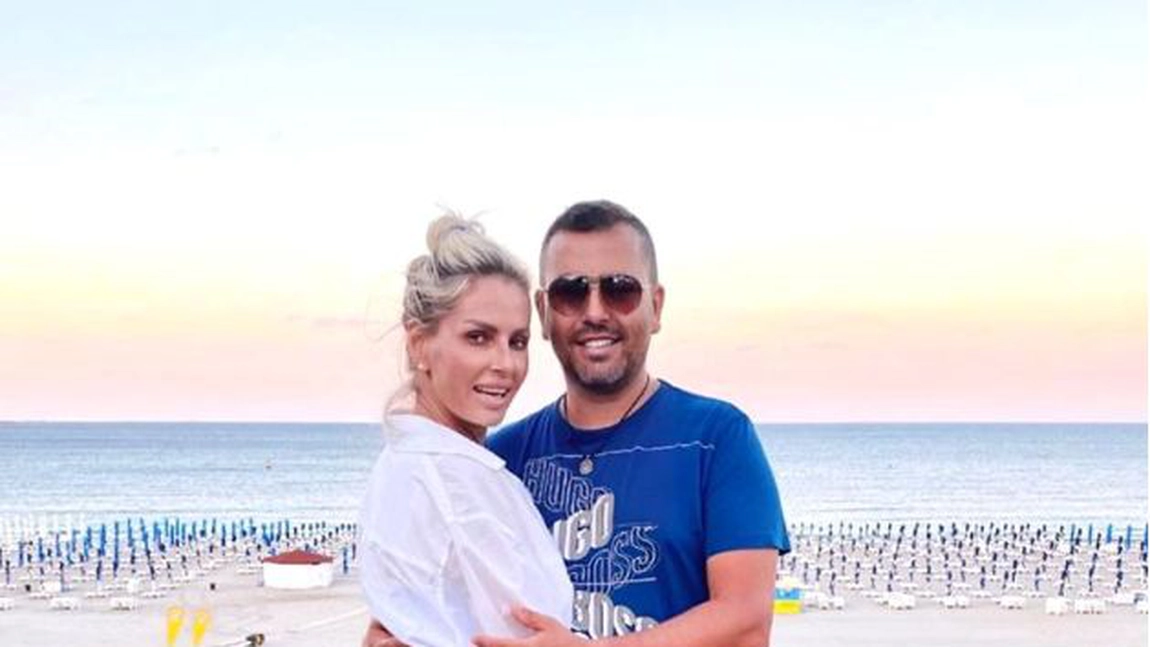 Andreea Bănică, prinsă de polițiști în timp ce-și făcea de cap cu soțul ei pe dig