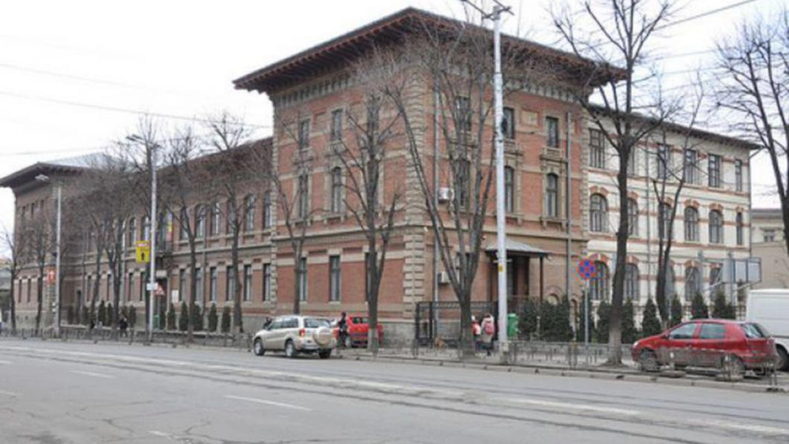 Colegiul Naţional Iaşi, cu cele mai multe medii de zece din România după publicarea rezultatelor finale, 9 absolvenţi au obţinut media maximă