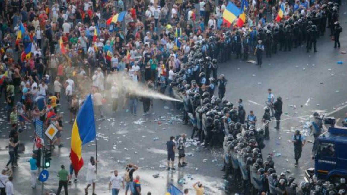 Doisprezece persoane, condamnate în dosarul „10 august”