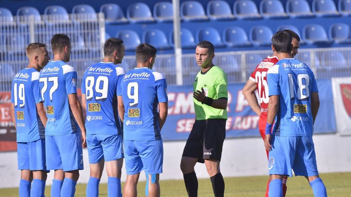 Un arbitru din Liga 1 a fost confirmat cu coronavirus