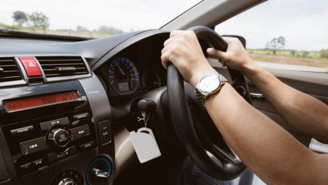 Registrul Auto Român a făcut anunțul: Mașinile cu volan pe dreapta nu vor mai putea fi înmatriculate în România