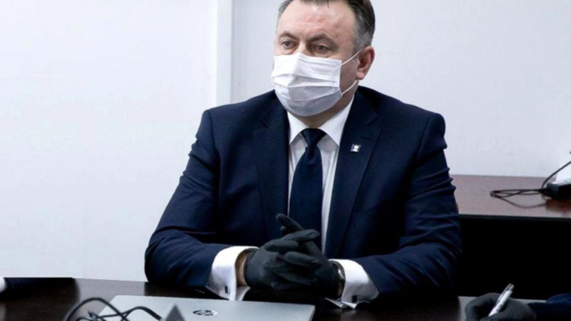 Ministrul Sănătății, Nelu Tătaru, anunţă mii de cazuri zilnice de infectare cu COVID-19 în România