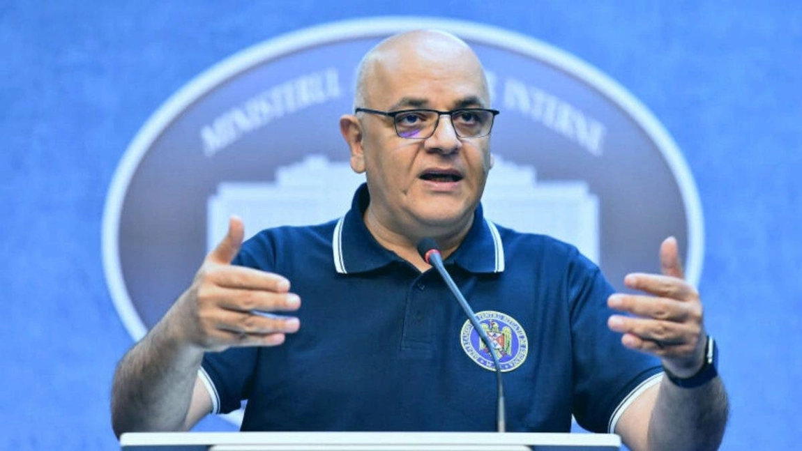 Raed Arafat îi sfătuiește pe români să nu își organizeze concedii în străinătate: „Nimeni nu ştie ce va fi într-o lună, două, trei”