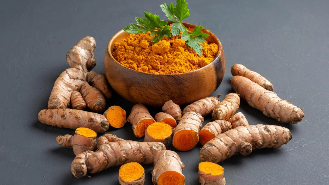 5 motive pentru a consuma curcuma
