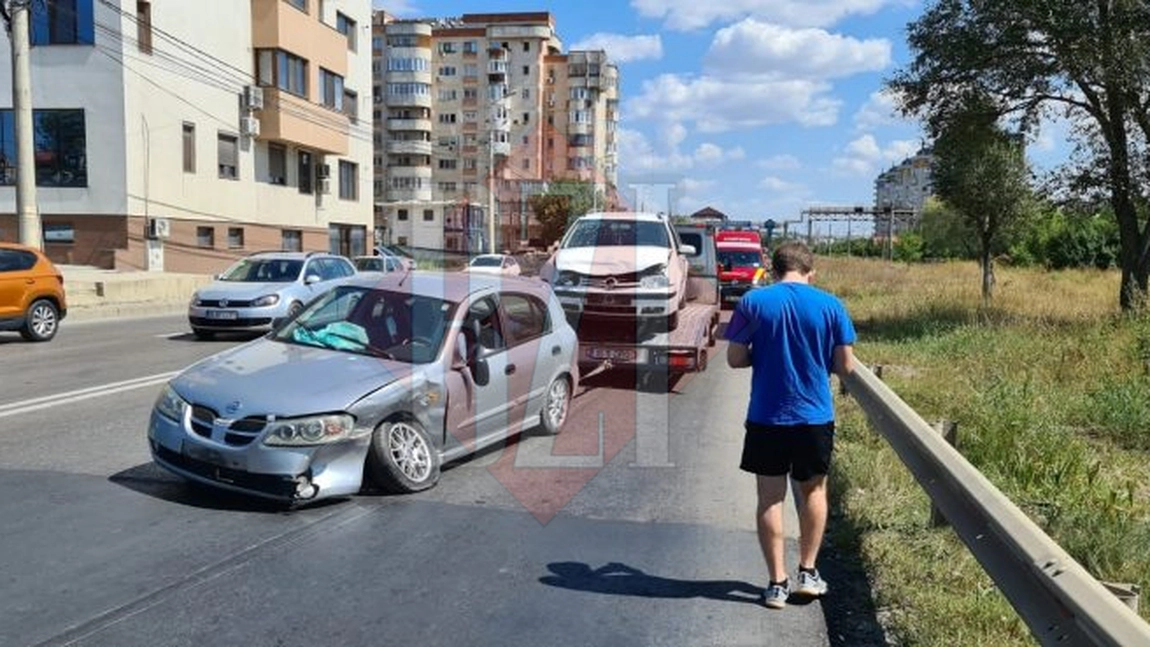 Accident rutier în Canta! Coliziune puternică între două autoturisme - EXCLUSIV/ FOTO