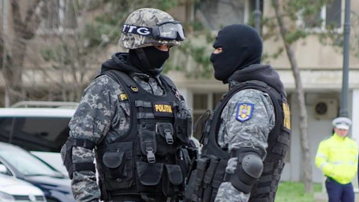Scandal în Poliție după priveghiul lui Emi Pian. Modul în care autorităţile au acţionat, criticat