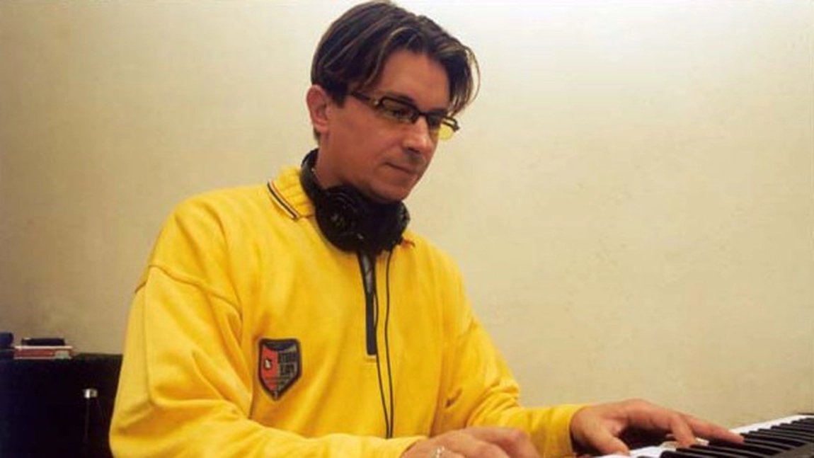 Traian Bălănescu de la Vama Veche îşi striga disperarea pe Facebook: ”Plâng și mi-e rău, îmi tremură mâinile!”