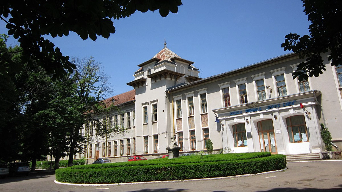 SCENARIU ROȘU! Un mare colegiu din Iași își blochează întreaga activitate în urma cazurilor de COVID-19! Opt elevi de la Colegiul Pedagogic 