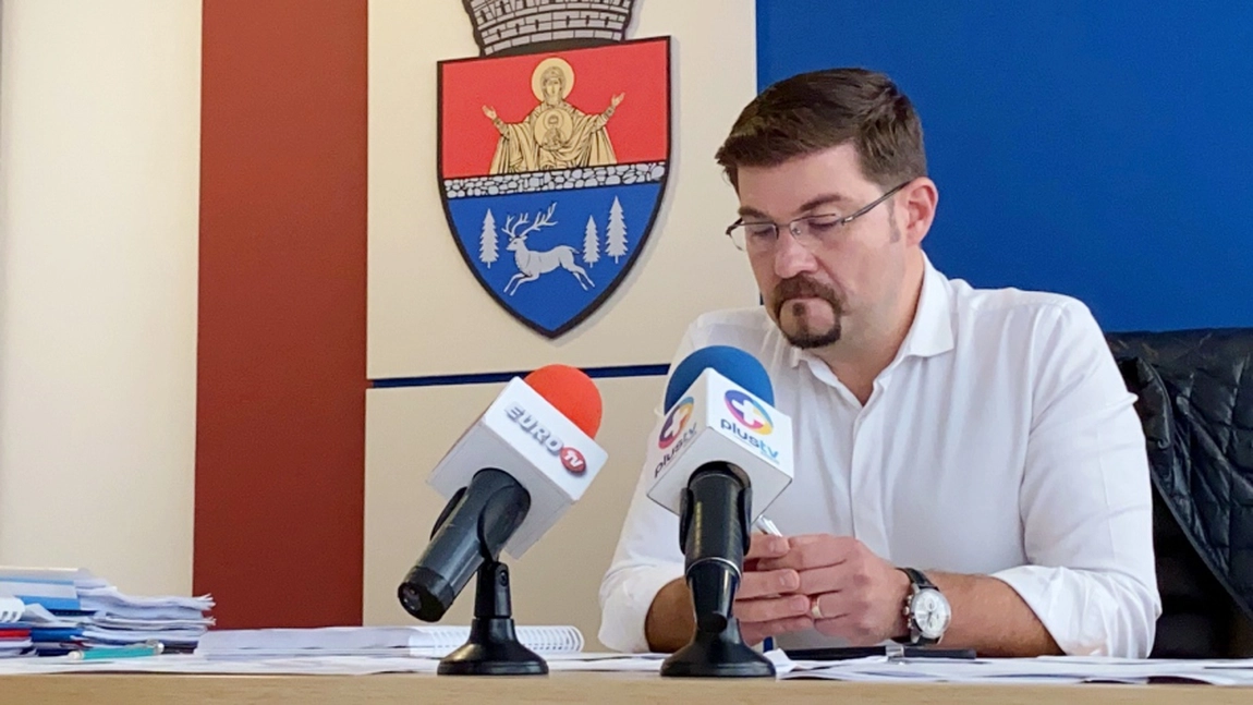 Cosmin Necula, primarul Bacăului, intră în izolare! A intrat în contact cu una dintre colegele sale, care a fost testată pozitiv COVID-19