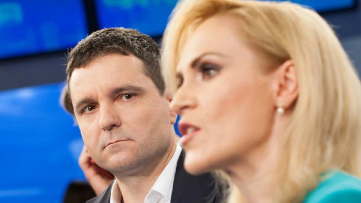 Gabriela Firea i-a trimis un SMS lui Nicușor Dan: Semnat, Gabriela Firea, actual şi viitor primar. Succes la locul 2