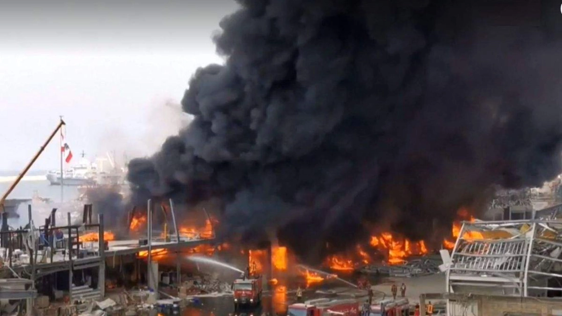 Incendiul din Beirut a redeschis revolta cetățenilor. Autoritățile au identificat vinovații