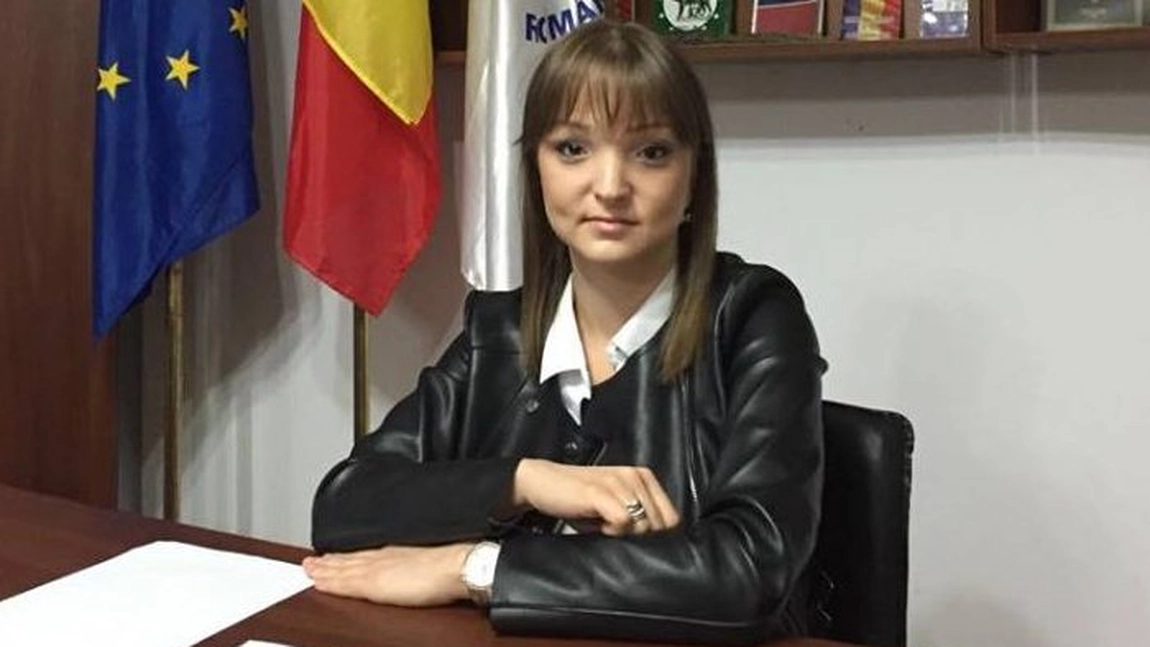 Scrisoare de la fiica lui Corneliu Vadim Tudor: ”Cînd veți înțelege că tatăl meu a fost distrus mediatic, tocmai pentru ca ei să vă fure?”