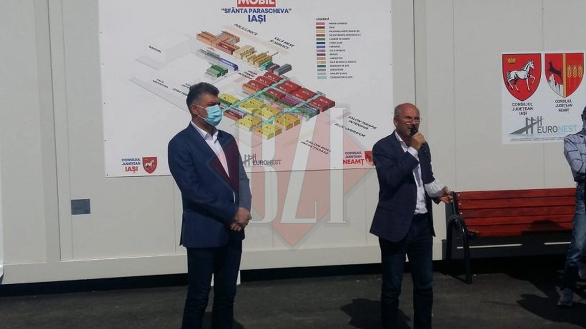 Campanie electorală la Spitalul mobil de la Leţcani! Maricel Popa l-a plimbat pe Marcel Ciolacu printre containerele unităţii medicale