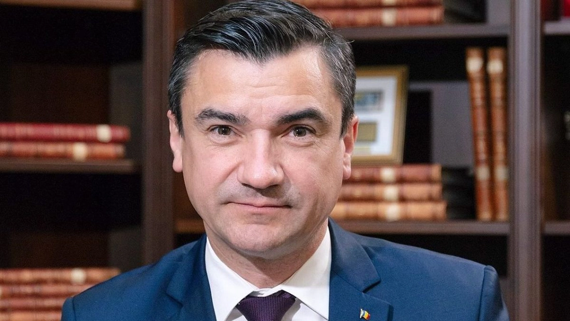 Primarul Mihai Chirica a anunţat că va sesiza ANI pentru a verifica averea deputatului scandalagiu Cosette Chichirau
