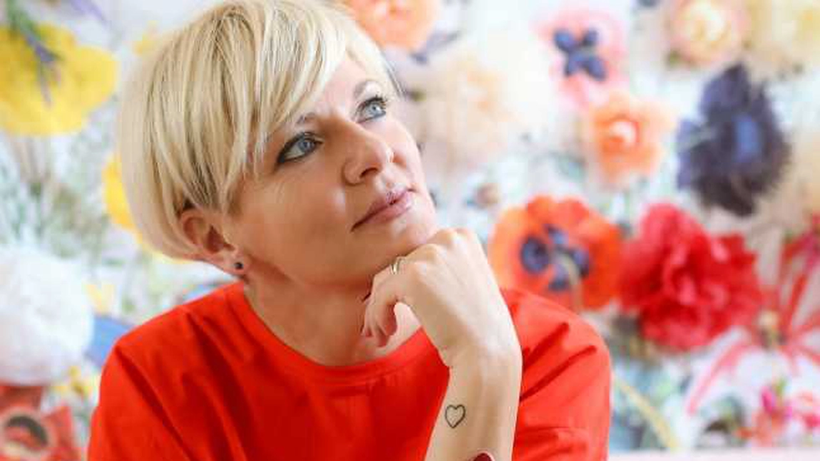 Dana Nălbaru a fost jignită pe Facebook: „Arăţi ca o servitoare!” Răspunsul genial al fostei soliste