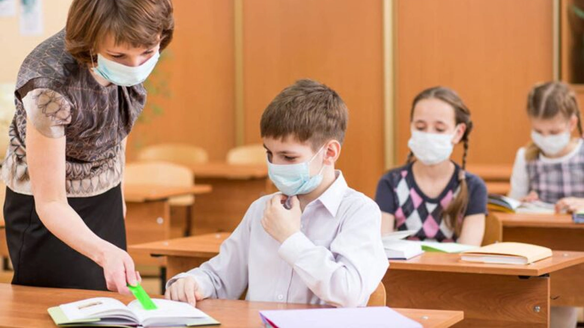 Măsuri pentru începerea în condiții cât mai sigure a noului an școlar, la Iași