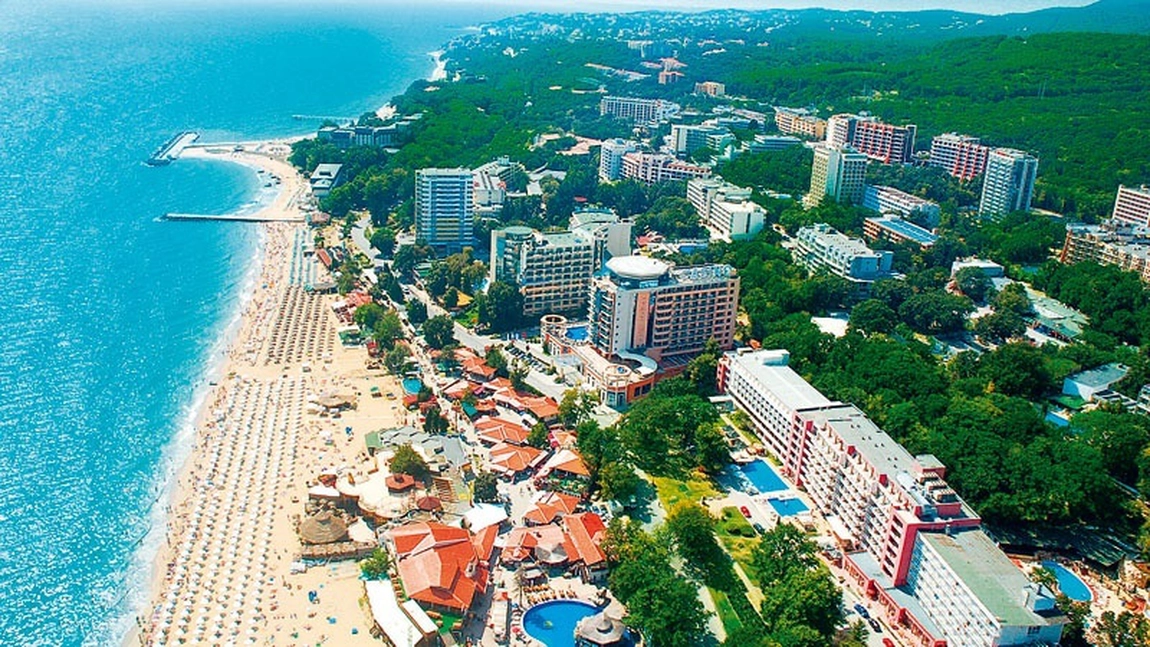Ce au găsit turiştii români în cazările de la Nisipurile de Aur