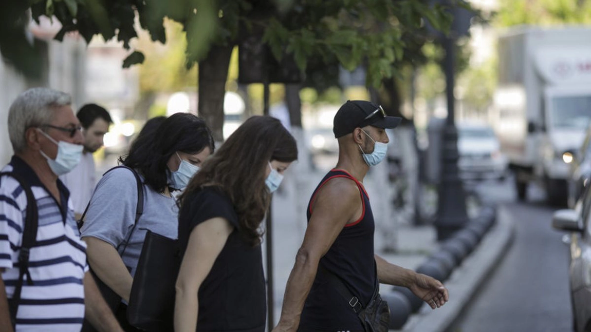 Evoluția cazurilor de COVID-19 din prima săptămână din septembrie. La Iași s-au înregistrat 337 de pacienți infectați cu coronavirus, cu 21 mai puține cazuri decât săptămâna trecută