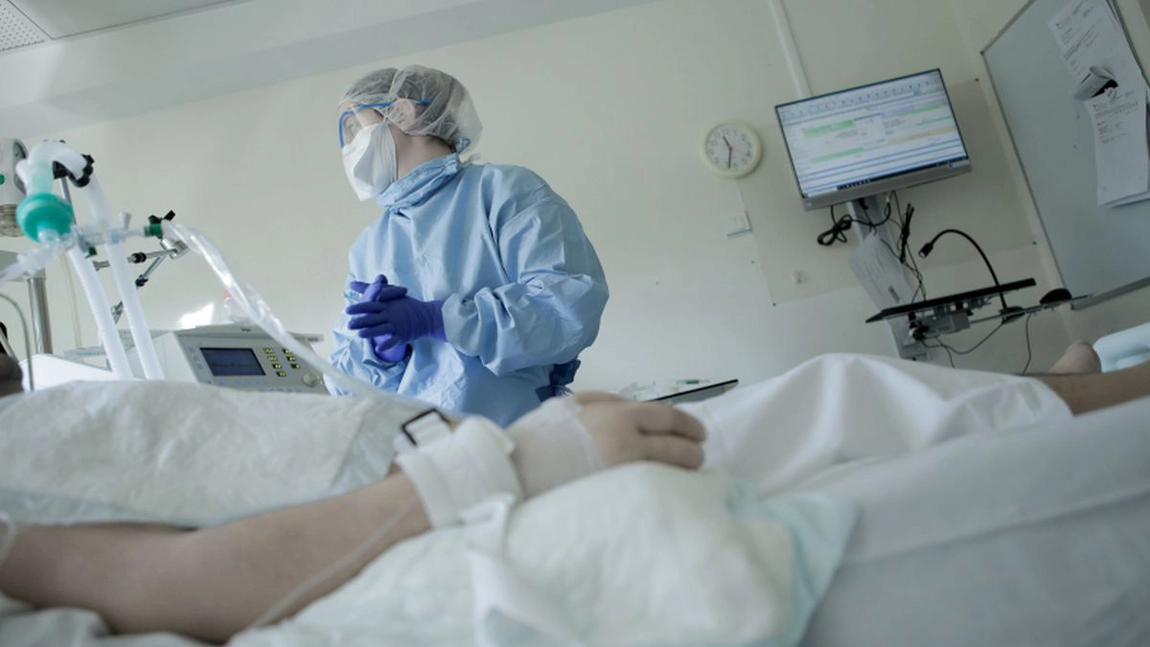 Medicii vorbesc prin semne cu cei 25 de vietnamezi internați în spital cu COVID-19. Dr. Mihai Glod: 