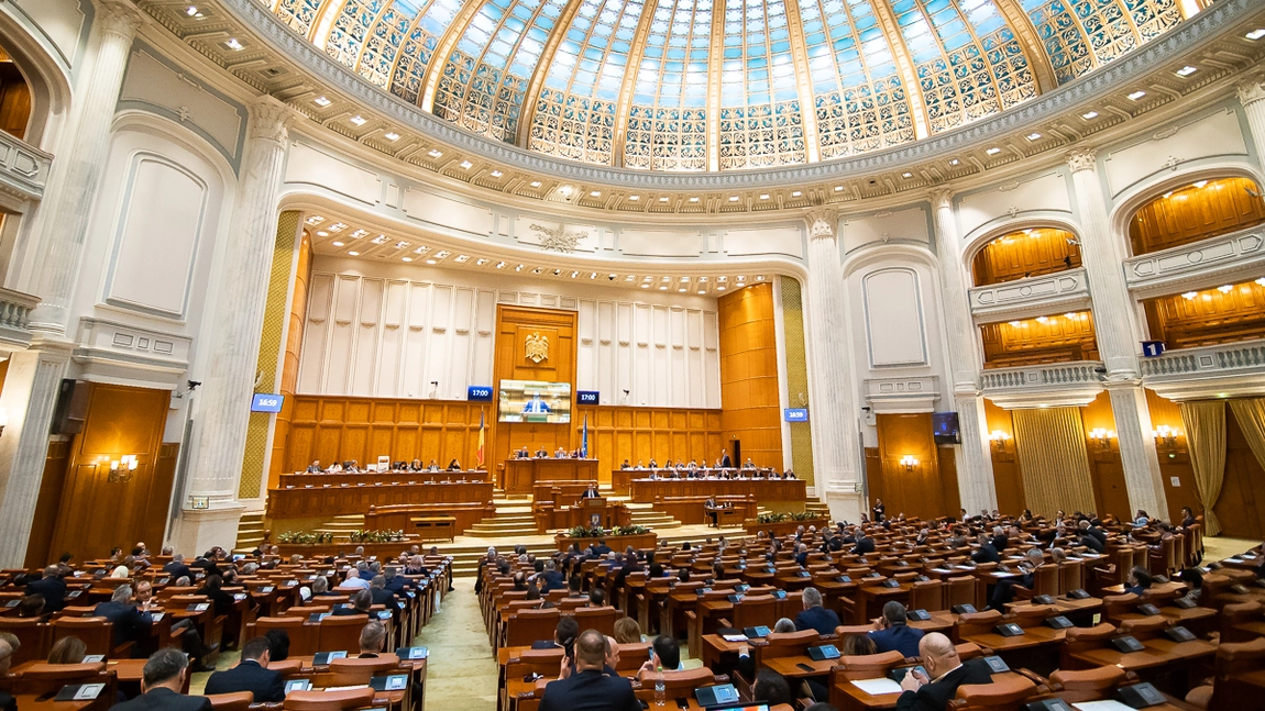 Parlamentul a votat creșterea punctului de pensie cu 40%! Liberalii amenință cu Curtea Constituțională! - VIDEO / UPDATE
