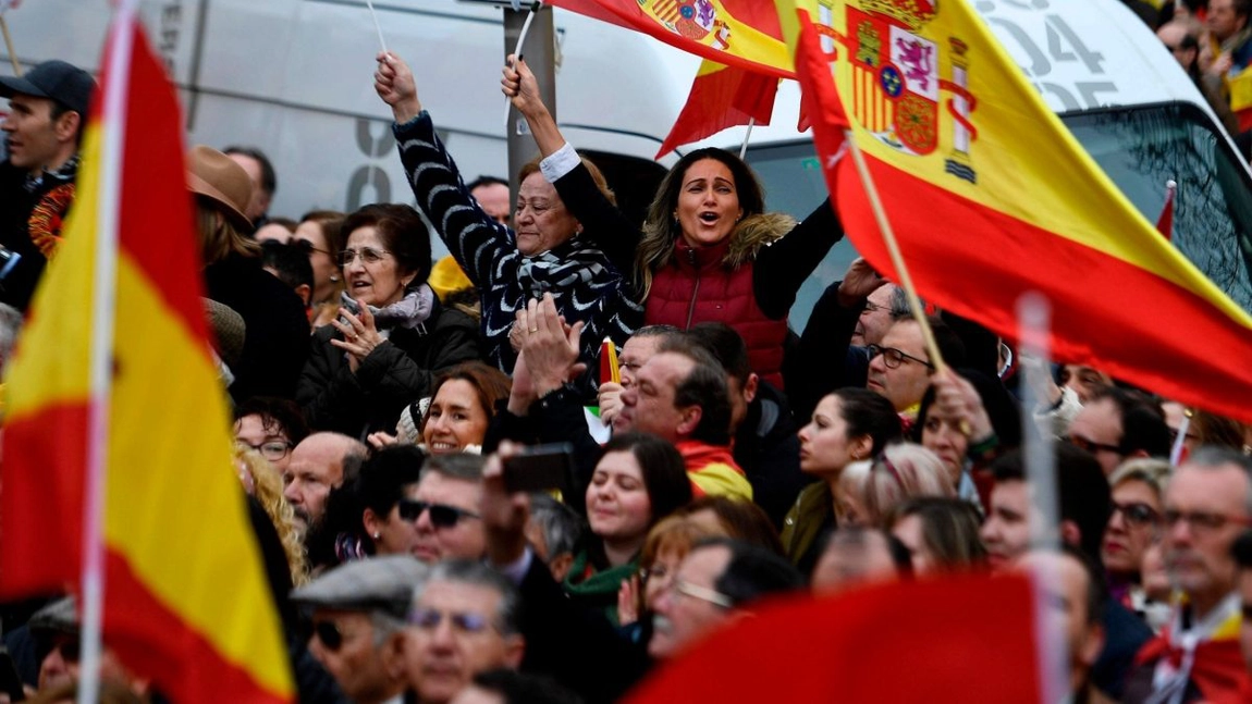 Spania revine la carantină! Proteste ample în Madrid