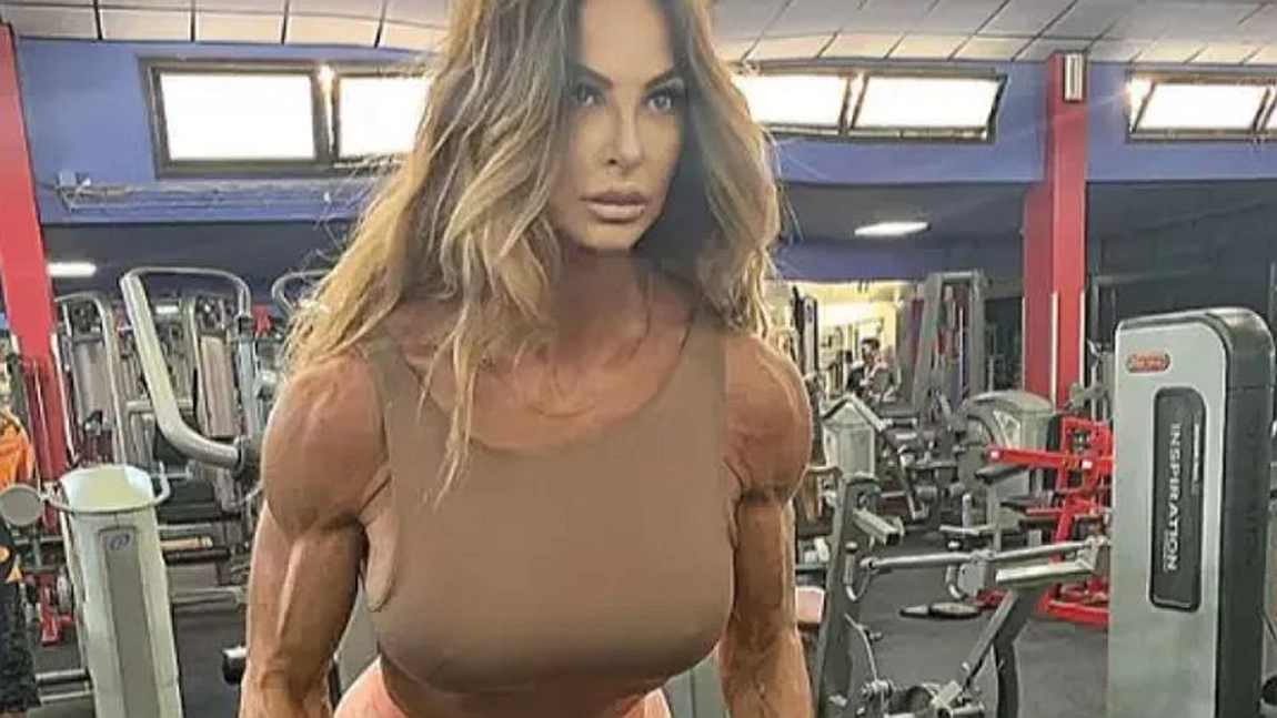 Un model de fitness, asaltat de cereri în căsătorie - FOTO