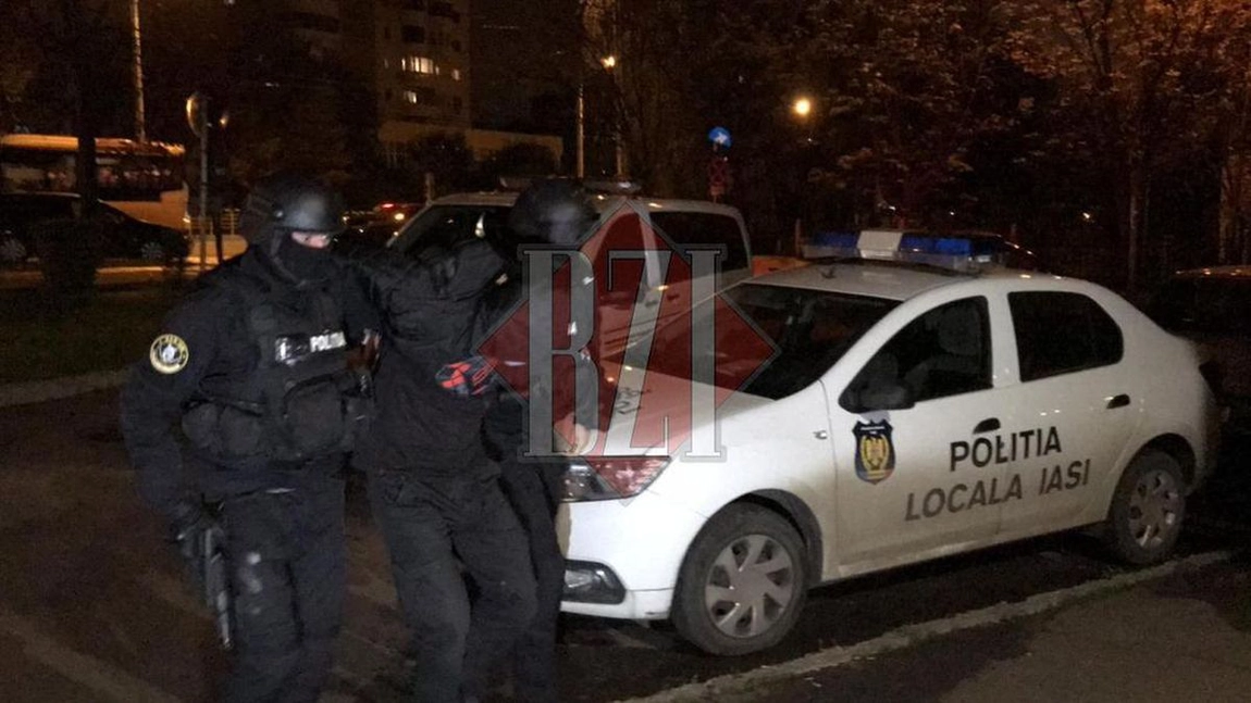 O femeie s-a trezit cu cuțitul la gât, în plină stradă! Agresorul a încercat să o răpească! Întreg scandalul a fost filmat de un trecător! GALERIE FOTO / VIDEO