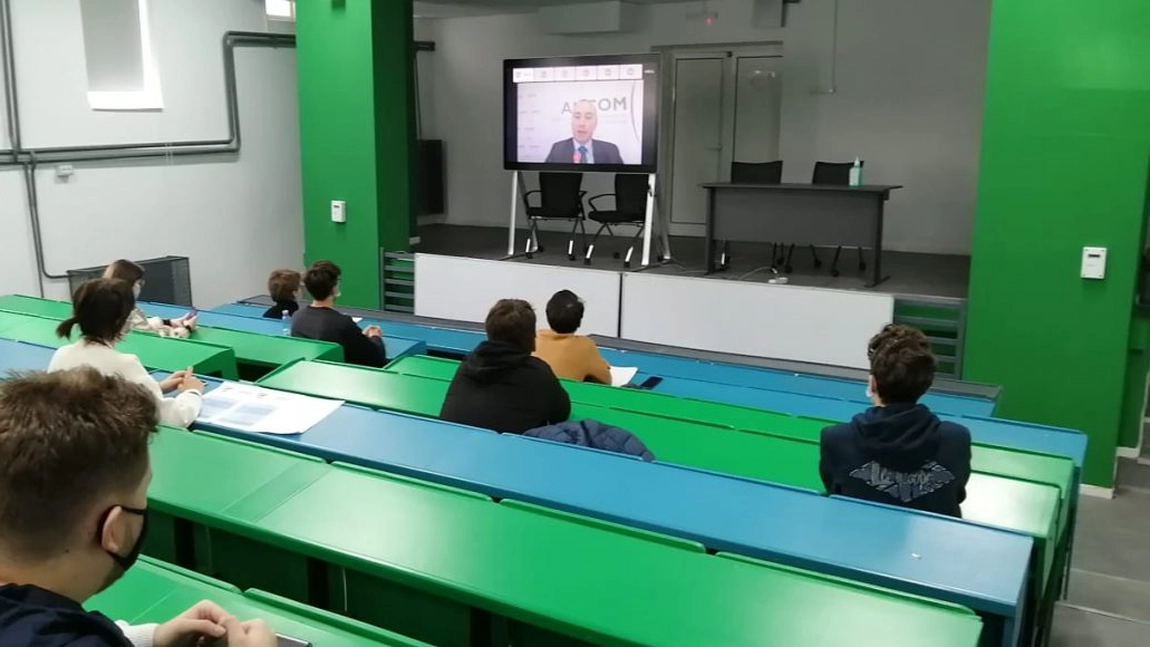 Liceul Teoretic de Informatică “Grigore Moisil” Iași se conectează la direcțiile de dezvoltare ale securității cibernetice
