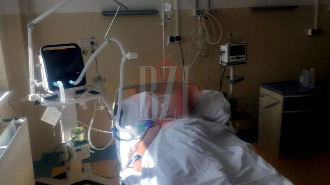 În ultimele 3 zile, COVID-19 a îngropat 14 ieșeni! Alți 28 de bolnavi diagnosticați cu coronavirus luptă pentru viața lor în secțiile de Terapie Intensivă! Dr. Florin Roșu: 