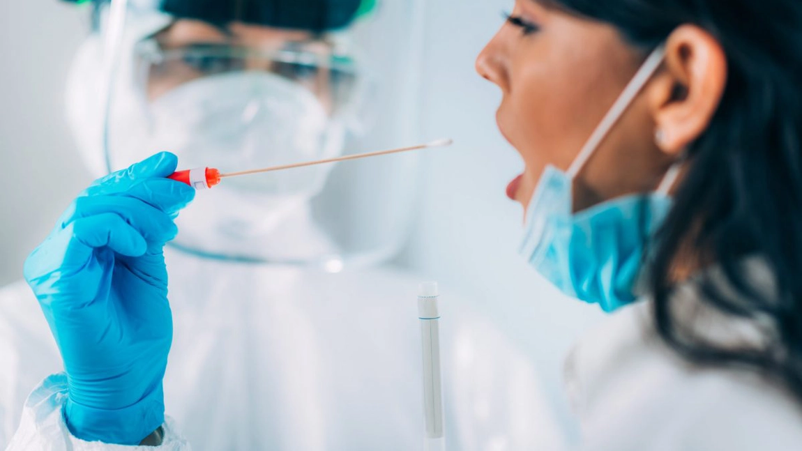 România raportează un număr în scădere de noi cazuri, 3.952 în ultimele 24 de ore