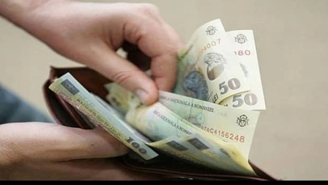 Un șef din Poliție nu a acceptat o șpagă de 200 de lei și a făcut denunț! Procurorii au intrat pe fir și au organizat un flagrant! Acum, un ieșean este acuzat de dare de mită! (Exclusiv)
