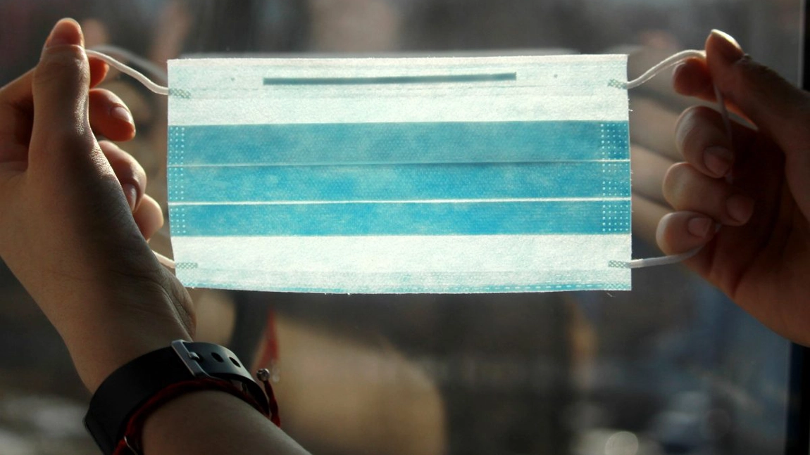 Coronavirusul supraviețuiește 9 ore pe piele