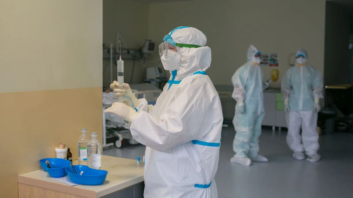 Avertismentul medicilor ieșeni pentru pacienții cu COVID-19 asimptomatici, izolați la domiciliu: 