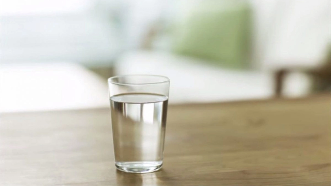 5 gesturi ale rutinei de dimineață pentru o sănătate bună, conform Ayurveda