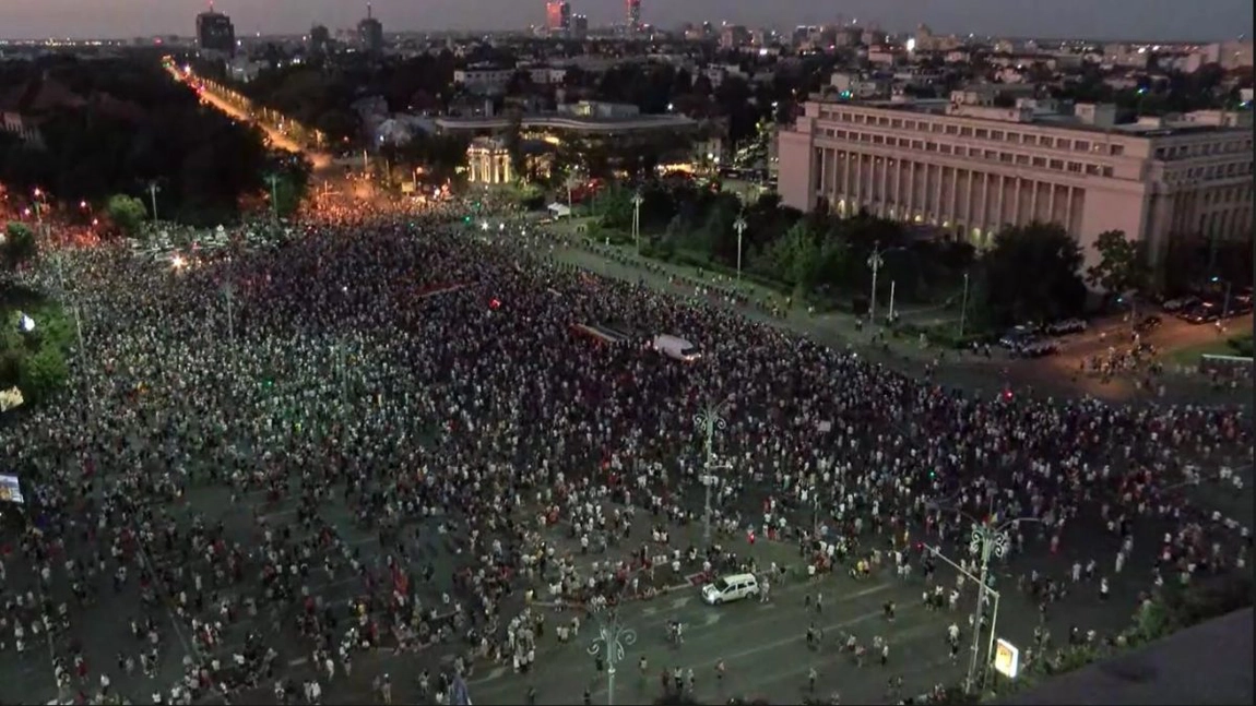 HoReCa protestează, din nou, în fața Guvernului!