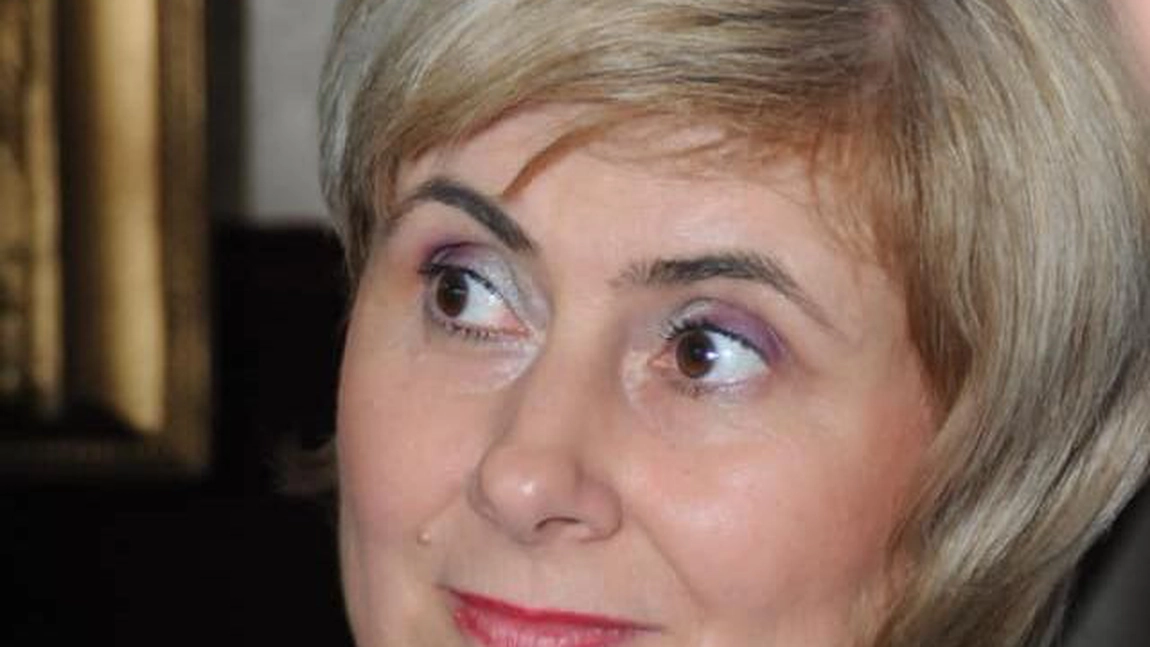 O învăţătoare a murit de COVID după ce a stat în casă crezând că are gripă