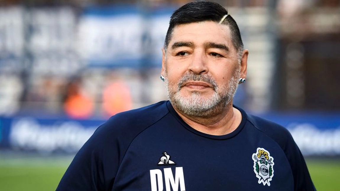 Maradona a fost operat pe creier. Care este starea faimosului fost jucător de fotbal