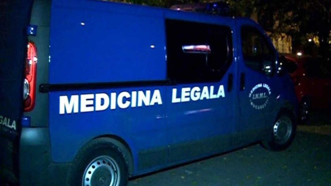 Crimă înfiorătoare, la Iaşi! Un individ a fost încătuşat pentru că a nenorocit în bătaie o femeie! Victima a fost lăsată să zacă 2 zile!