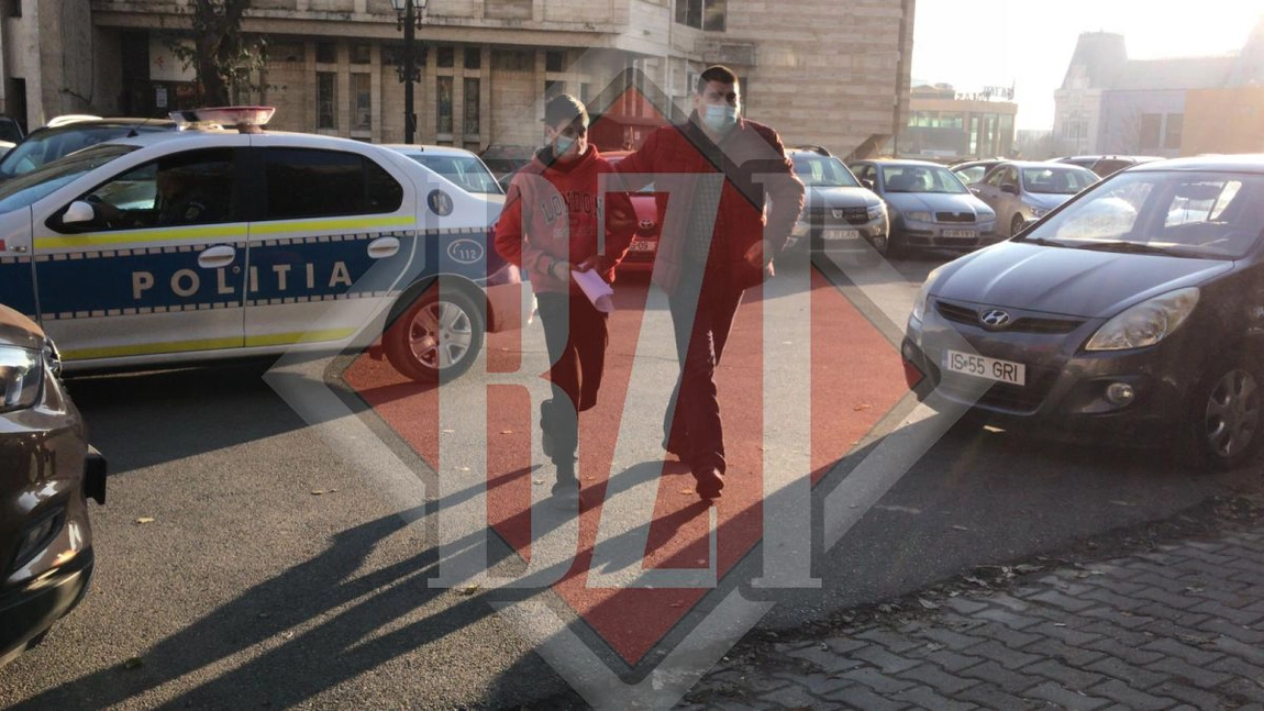 Strigător la cer! Un adolescent din Iaşi a aşteptat ca mama sa să adoarmă, a dezbrăcat-o şi a încercat să o violeze. Fraţii pustiului l-au surprins în ultimul moment! A fost arestat în această seară! Exclusiv