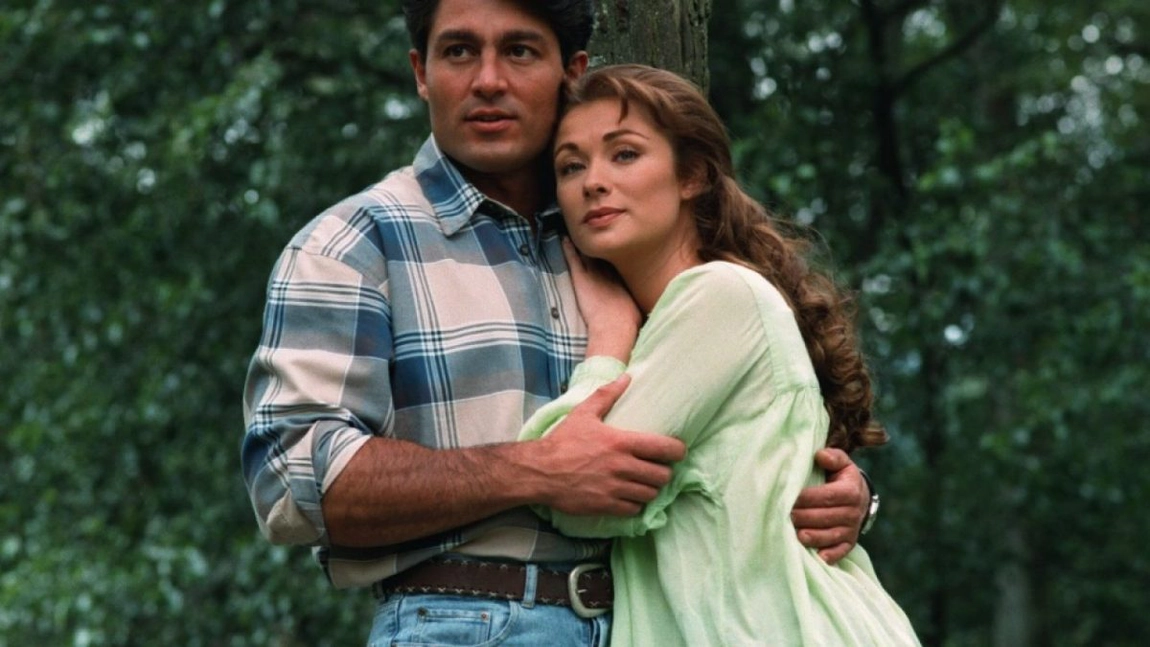 Cum arată Leticia Calderon la 52 de ani. Actrița care a interpretat-o pe Esmeralda are o poveste de viață care bate filmul