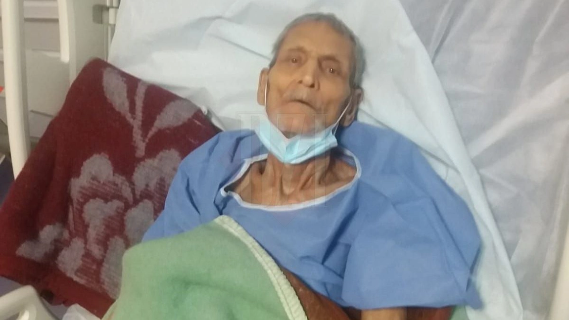 Un bâtrân a fost abandonat în UPU SMURD din Iași pe perioada sărbătorilor de iarnă! Niciunul dintre cei trei copii nu a dorit să îl ia în grijă