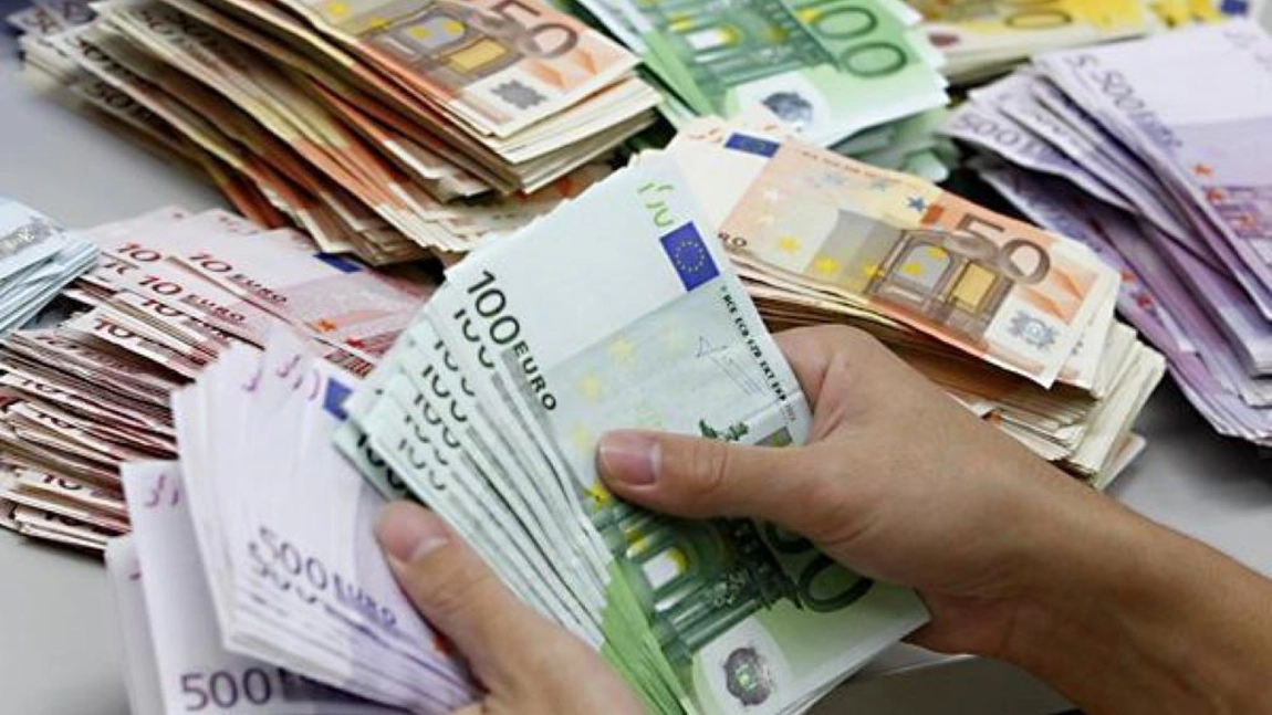 Provocare de proporții în România! Cel care reușește să descifreze codul secret, va primi 11.000 de euro, dar și un job plătit cu 20.000 de euro pe lună
