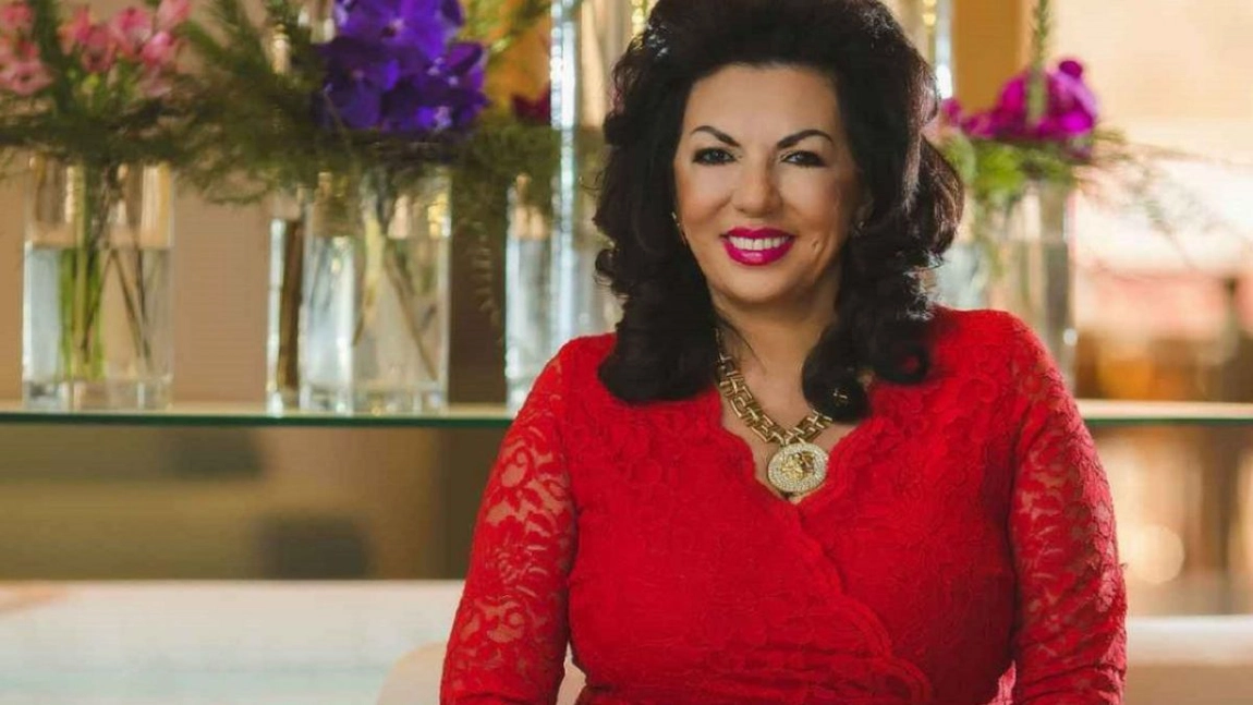 S-a aflat! Cât câștigă Carmen Harra într-o oră în care face previziuni