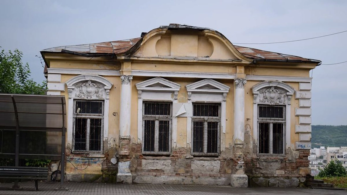 Spectaculos! Celebră casă din Iași, amplasată într-un cartier central, va fi refăcută complet