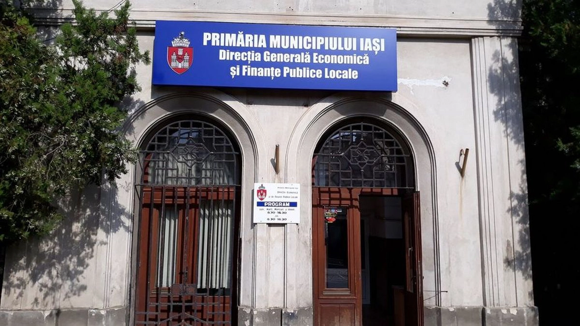 Programul Direcției Locale de Taxe din Primăria Iași la sărbătorile de iarnă 2020. Cum pot plăti ieșenii impozitele?