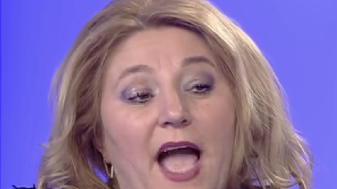 Diana Șoșoacă a dat în judecată Ministerul Sănătății, DSP București și Senatul României