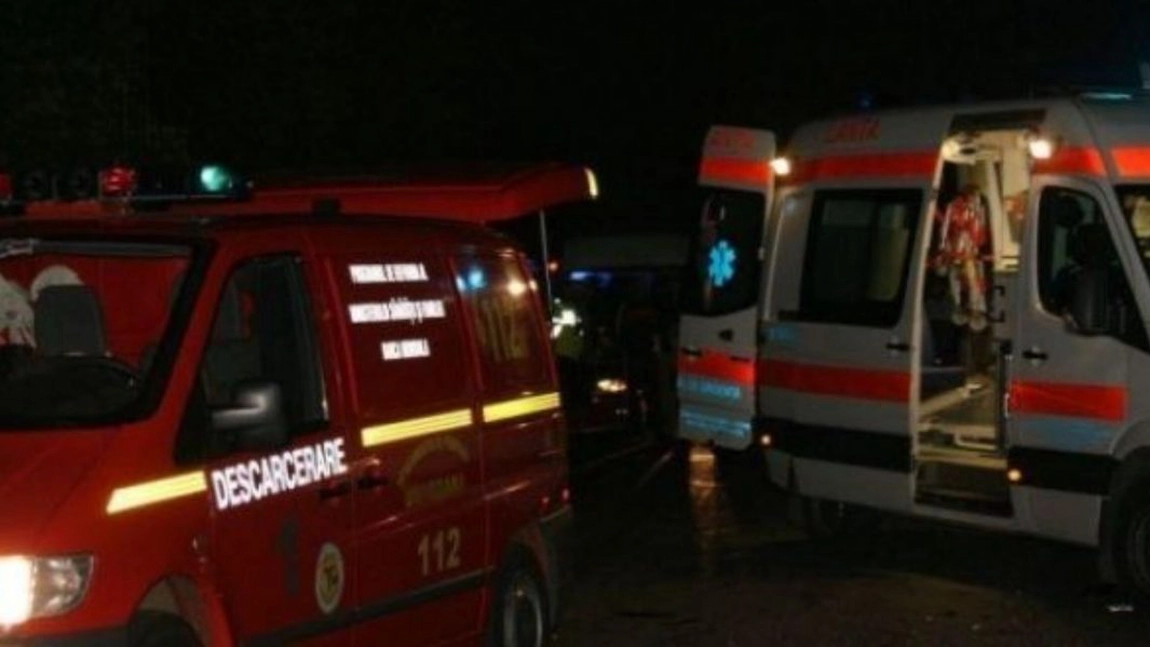 Accident feroviar soldat cu un mort. Un tânăr și-a pierdut viața după ce mașina în care se afla a fost lovită de tren