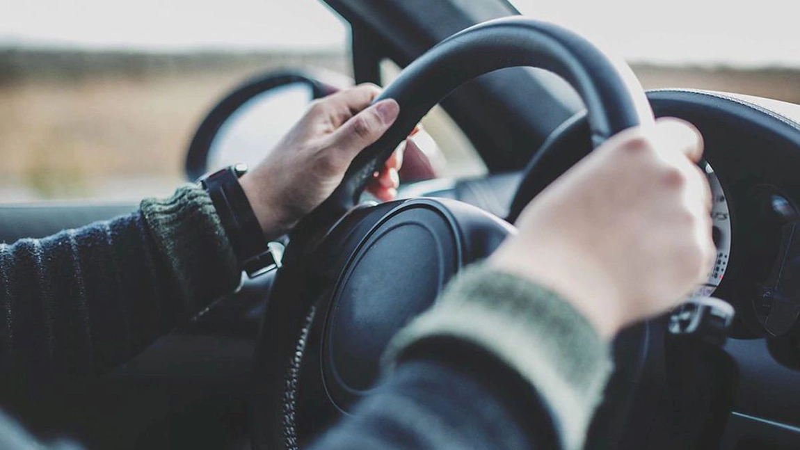 Accident rutier cu victimă, în Iași! A dat cu mașina peste o femeie și a fugit! Culmea, individul nu avea nici permis de conducere!